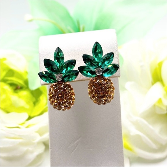 Jewelry - Tropical Pineapple Gemstone Stud Pierced Earrings NEW!